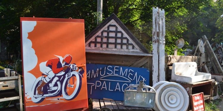 Antique Stores on Blue Star Highway near South Haven, Sunset Junque