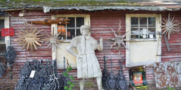 Antique Stores on Blue Star Highway near South Haven, Sunset Junque