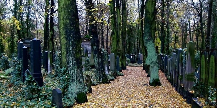 Berlin’s Weißensee Cemetery is Europe’s second largest Jewish Cemetery