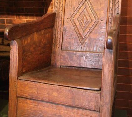 Dedham Historical Society, Home of the Metcalf Chair