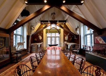 Explorers Club in Manhattan