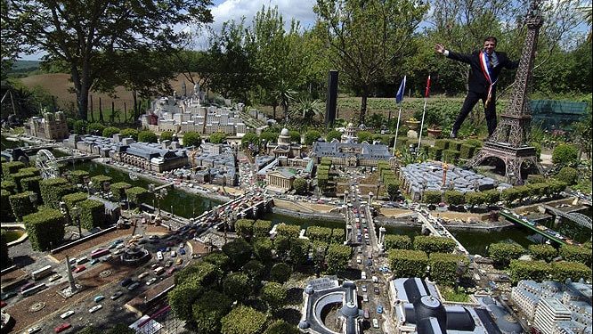 Gerard Brion – Miniature Paris