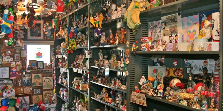 Grampa Jerry’s Clown Museum in Arriba, Colorado