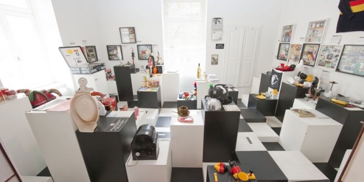 Harlekinäum, Wiesbaden, Germany