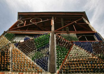 House made almost entirely of salvaged bottles