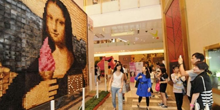 Maurice Bennett: The Toastman – Compositions and Portraits