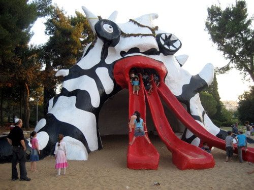 The Mifletzet – “the monster” in Hebrew